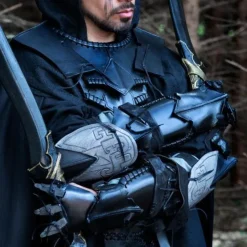 Epic Armoury Armbeschermer Klauw, Rechterarm