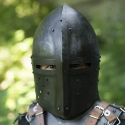 Epic Armoury Helm Sugar Loaf, Gepatineerd