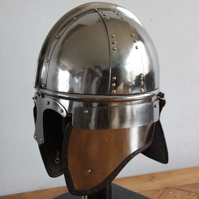 Deepeeka Laat-Romeinse Cavaleriehelm, Concesti - Afbeelding 2